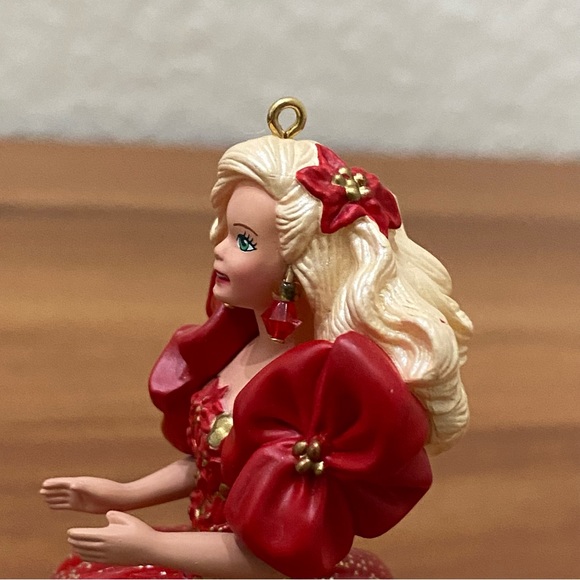 Vintage 1993 Hallmark Keepsake Holiday Barbie Christmas Tree Ornament - Picture 6 of 12